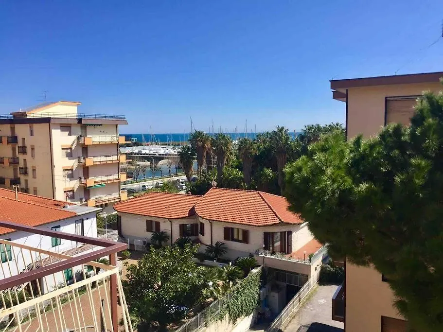 Casa Arvenig Apartment Arma di Taggia